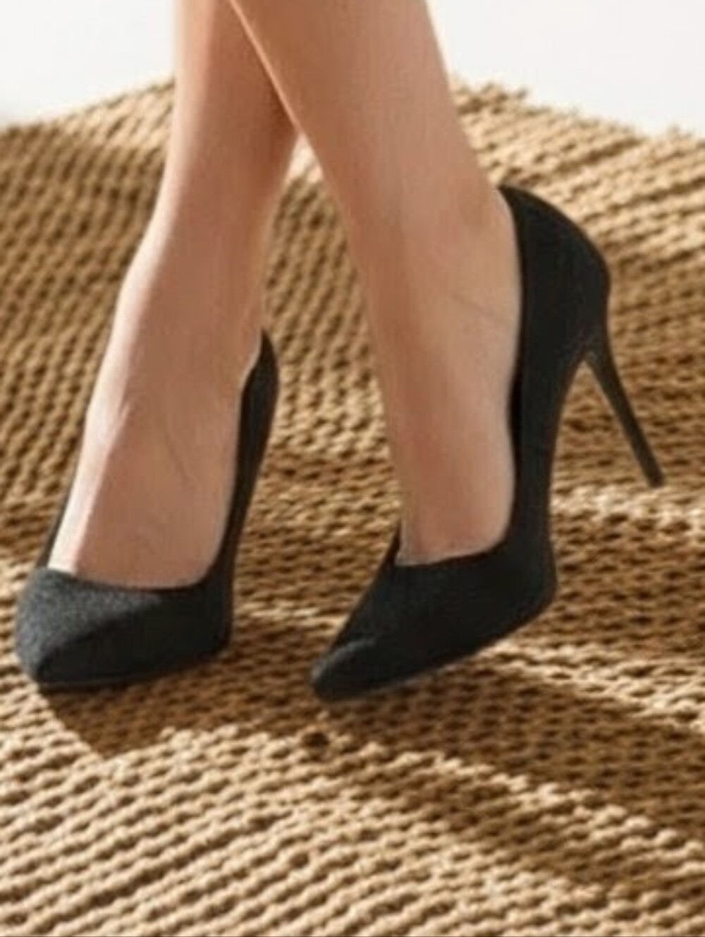 Stuart Weitzman Flirt Pumps – Black Glitter – Size 8M